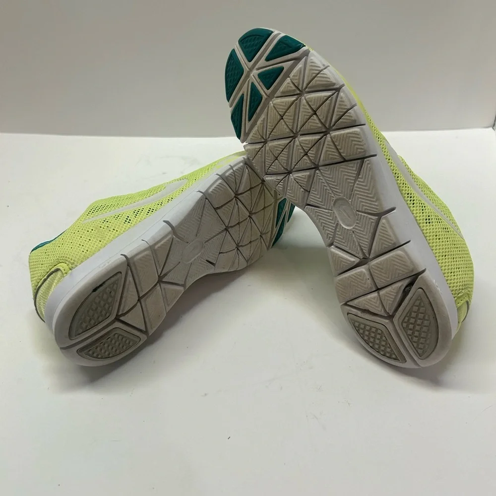 Nike - Free TR Fit 3‎ Breathe Running Training Shoes - Women's 7.5- 579968 700